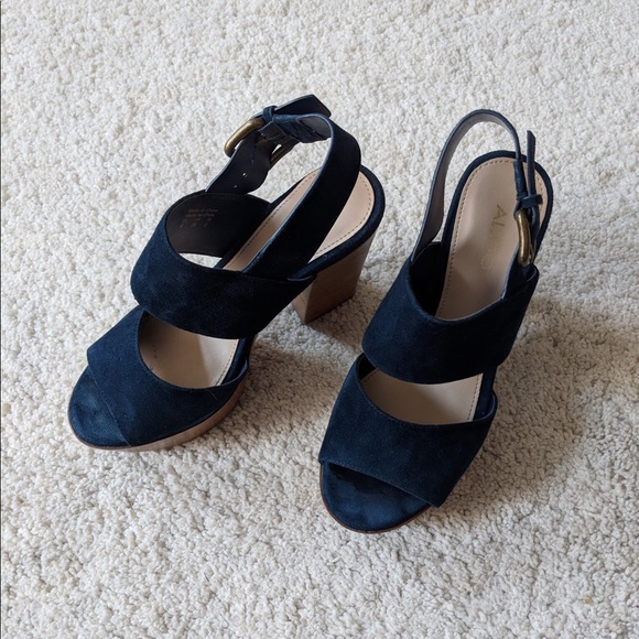 Platform sandals - Picture 3 of 3